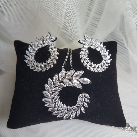 Swarovski Elements 925 Sterling Silver Double Row Marquis Tennis Bracelet NEW - Picture 3 of 17